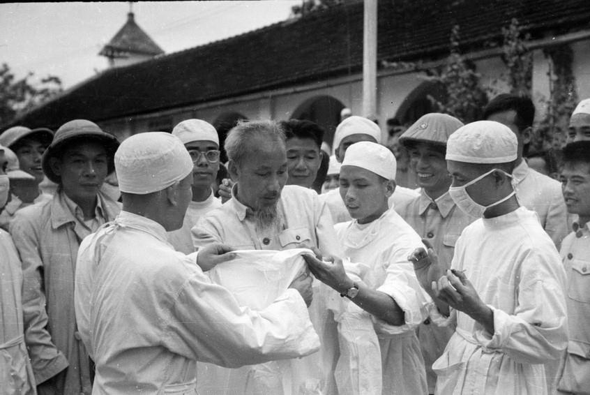 Lịch sử ra đời và ý nghĩa Ngày thầy thuốc Việt Nam
