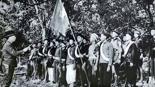 Đội Việt Nam Tuyên truyền Giải phóng quân làm lễ thành lập